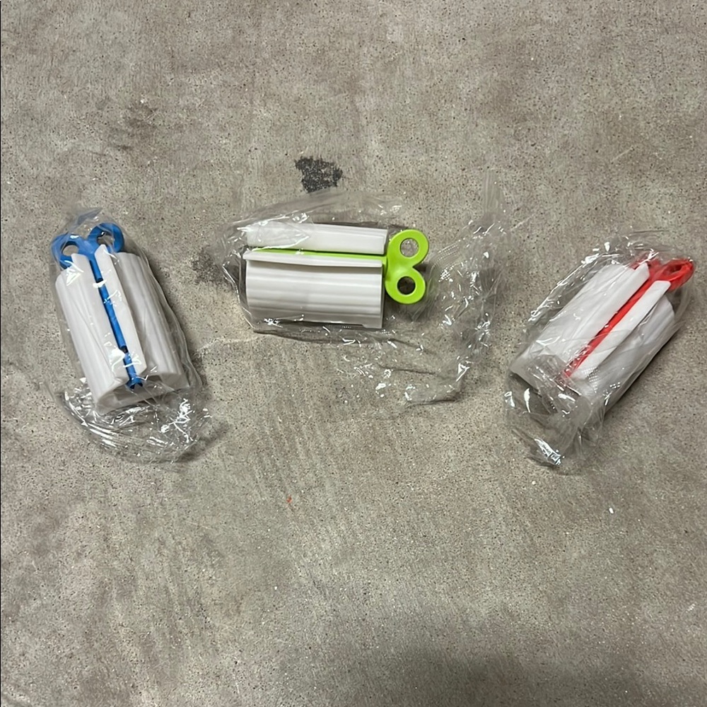 Colorful Plastic tooth paste gadgets